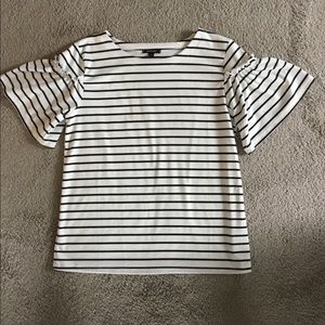 Stella and Dot ruffle sleeve top